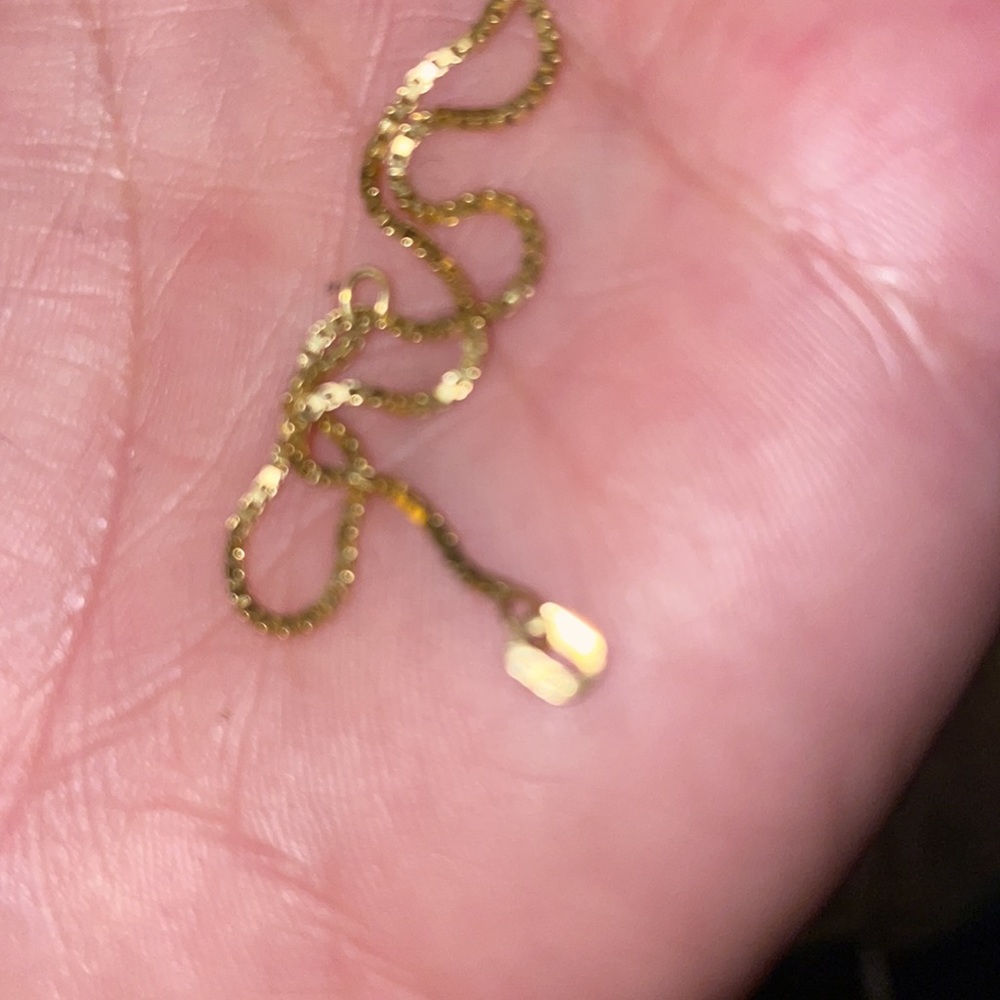 18 k real solid gold necklace. LV - Picture 4 of 5